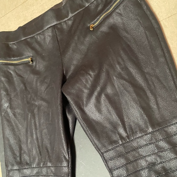 ANA Moto Pants Petite Women Black Gold Zipper Pull On Skinny Leg - Picture 7 of 10